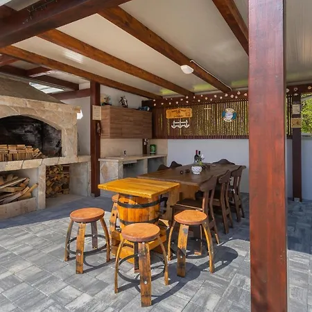 Stunning In With Kitchen Daire *